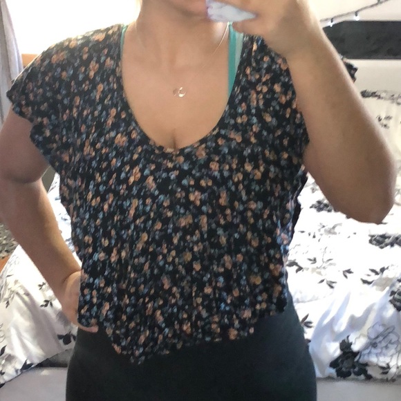 charlotte russe crop top - Picture 2 of 2